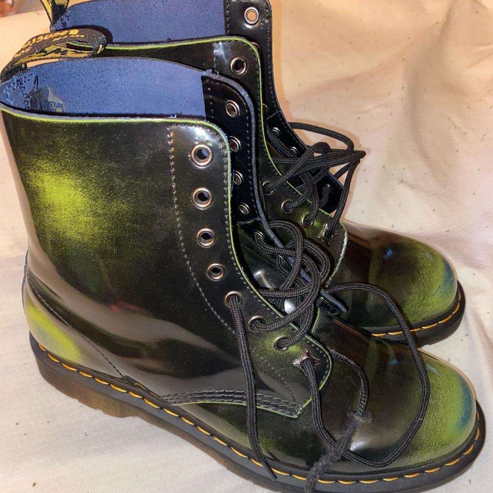 Rub off Dr.Martens green/black